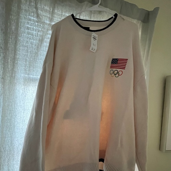Abercrombie & Fitch White Olympic Sweater